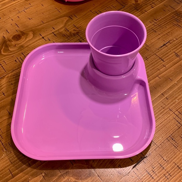 SET OF 6 PLATES AND GLASSES  NEW IN BOX - Picture 8 of 16